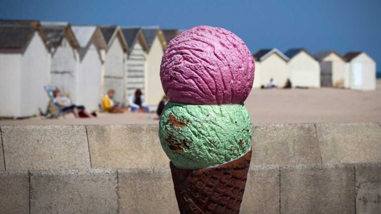 Vacances d’été  le prix des glaces va exploser cet été ! Découvrez les raisons